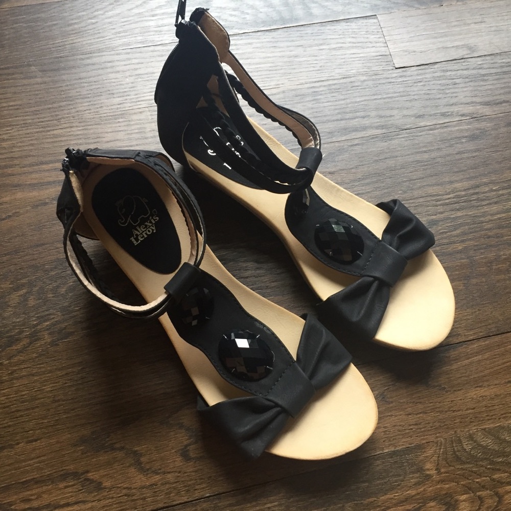 🌈Alexis Leroy Sandals